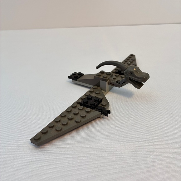 LEGO Studios Raptor Rumble Studio Set #1370 Retired - Picture 7 of 12